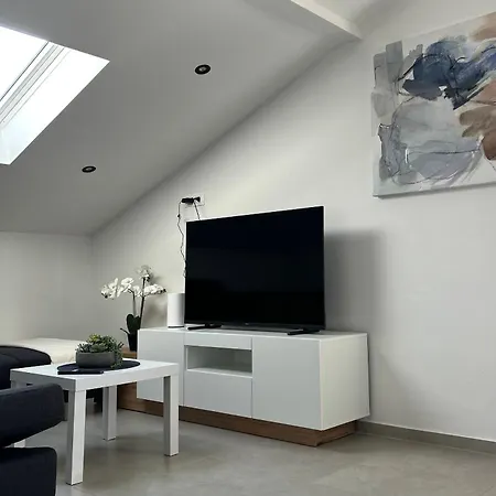 아파트 Apartments With Hot Tub Mandre, Pag - 24670 콜란
