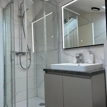 Apartments With Hot Tub Mandre, Pag - 24670 콜란