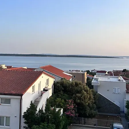 Apartments With Hot Tub Mandre, Pag - 24670 아파트 *